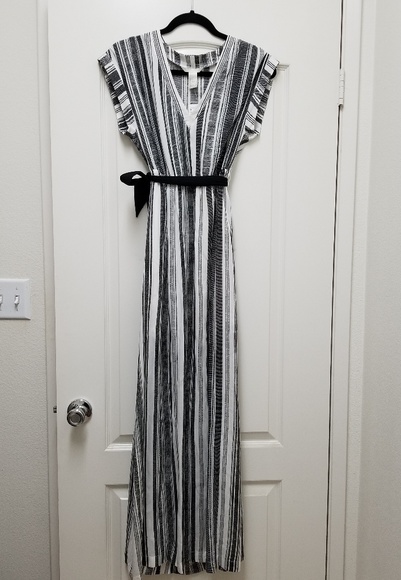 H&M Dresses & Skirts - H&M Black White Stripe Maxi Dress